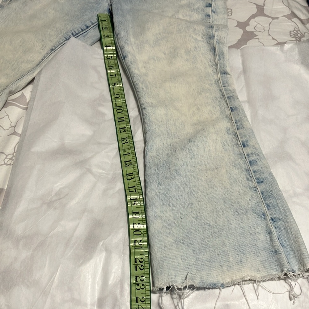 LOFT high waist kick crop raw hem slight flare jeans EUC 26 2 may be petite - Picture 10 of 11